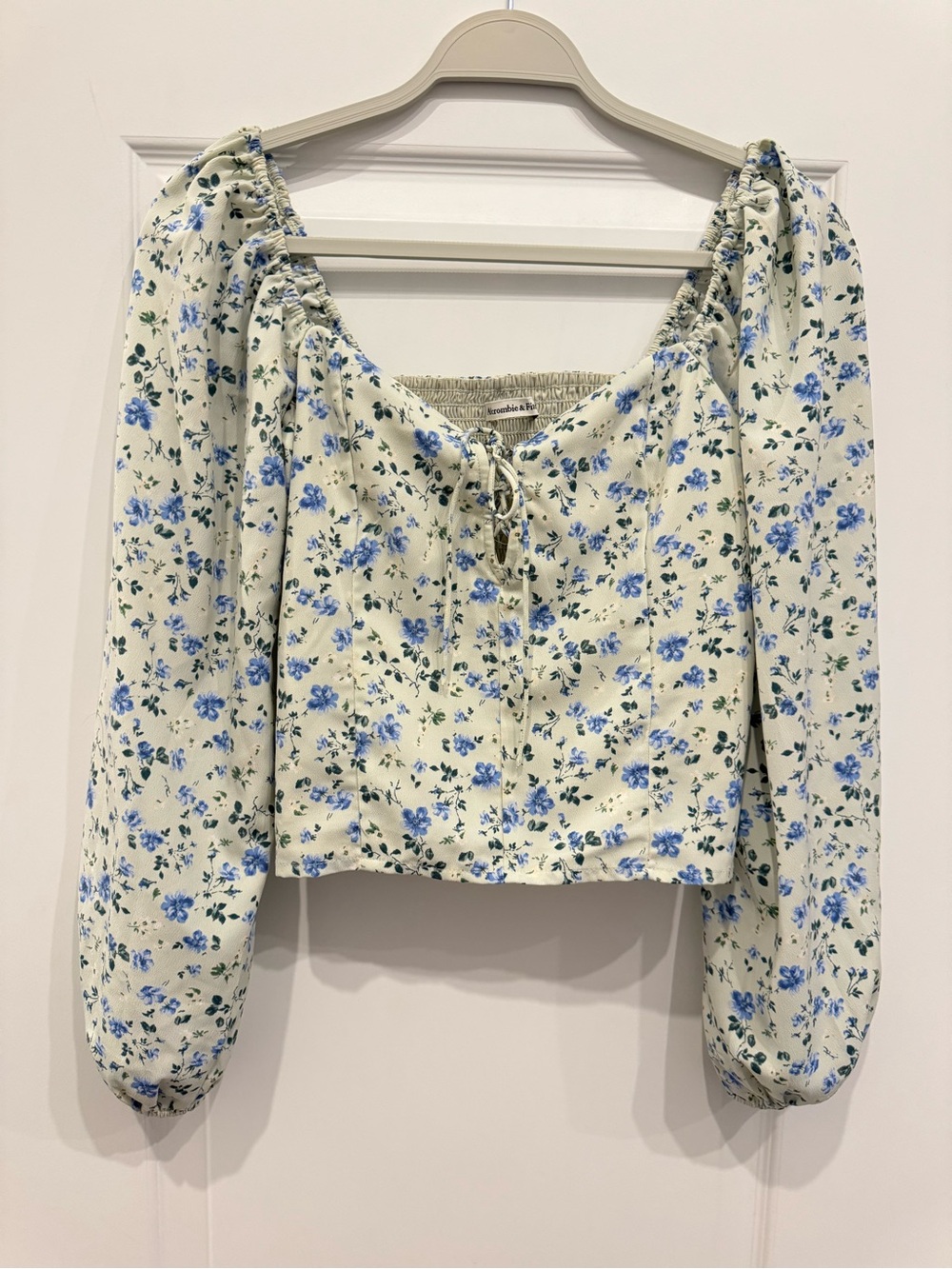 Abercrombie & Fitch Floral Blouse - Cream with Blue Floral